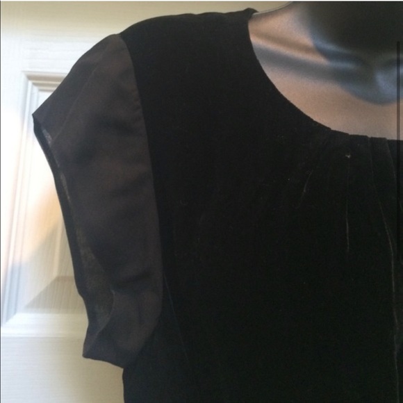 Bin 3C BCBG runway velvet blouse never worn size xxs short sleeve - Picture 3 of 6